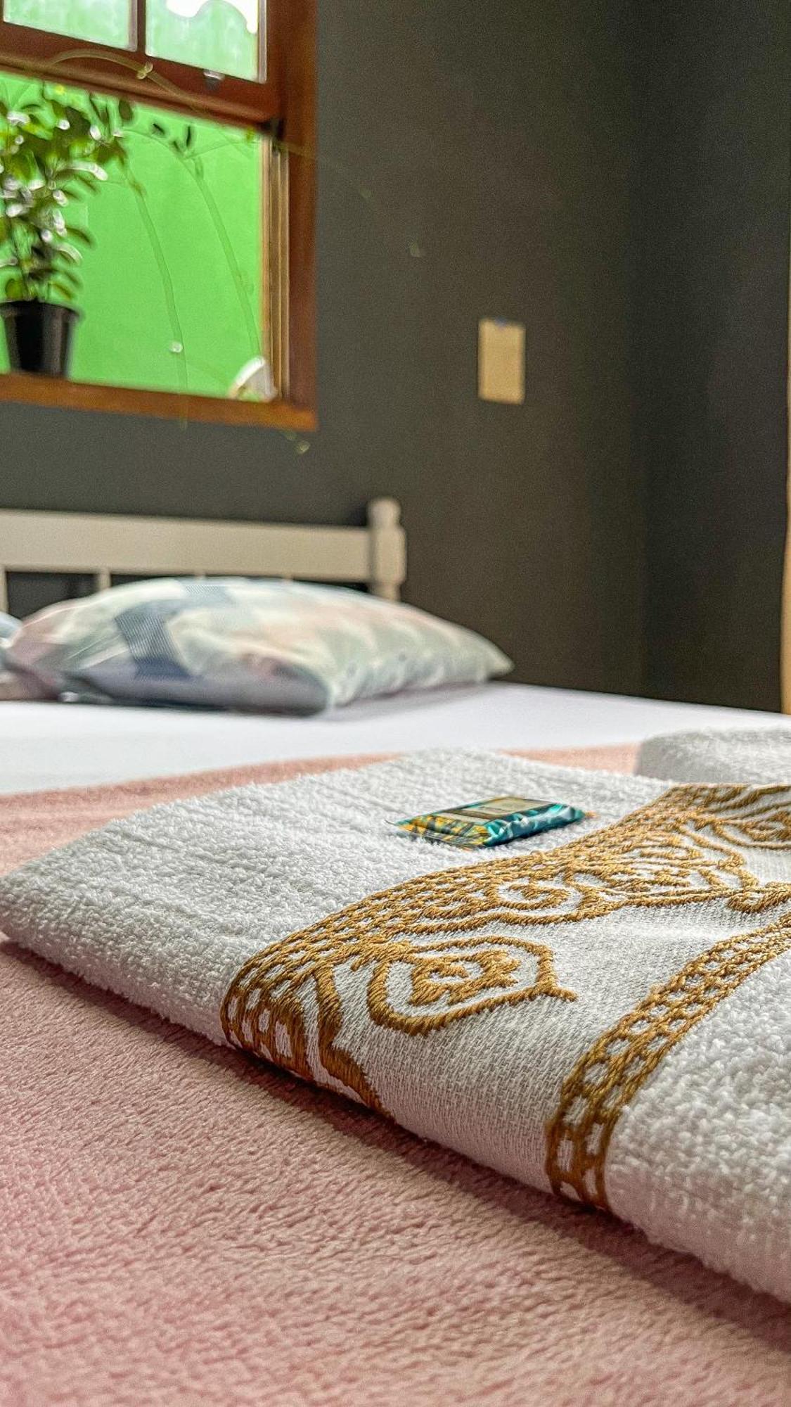 Hostel Embauba باراتي الغرفة الصورة